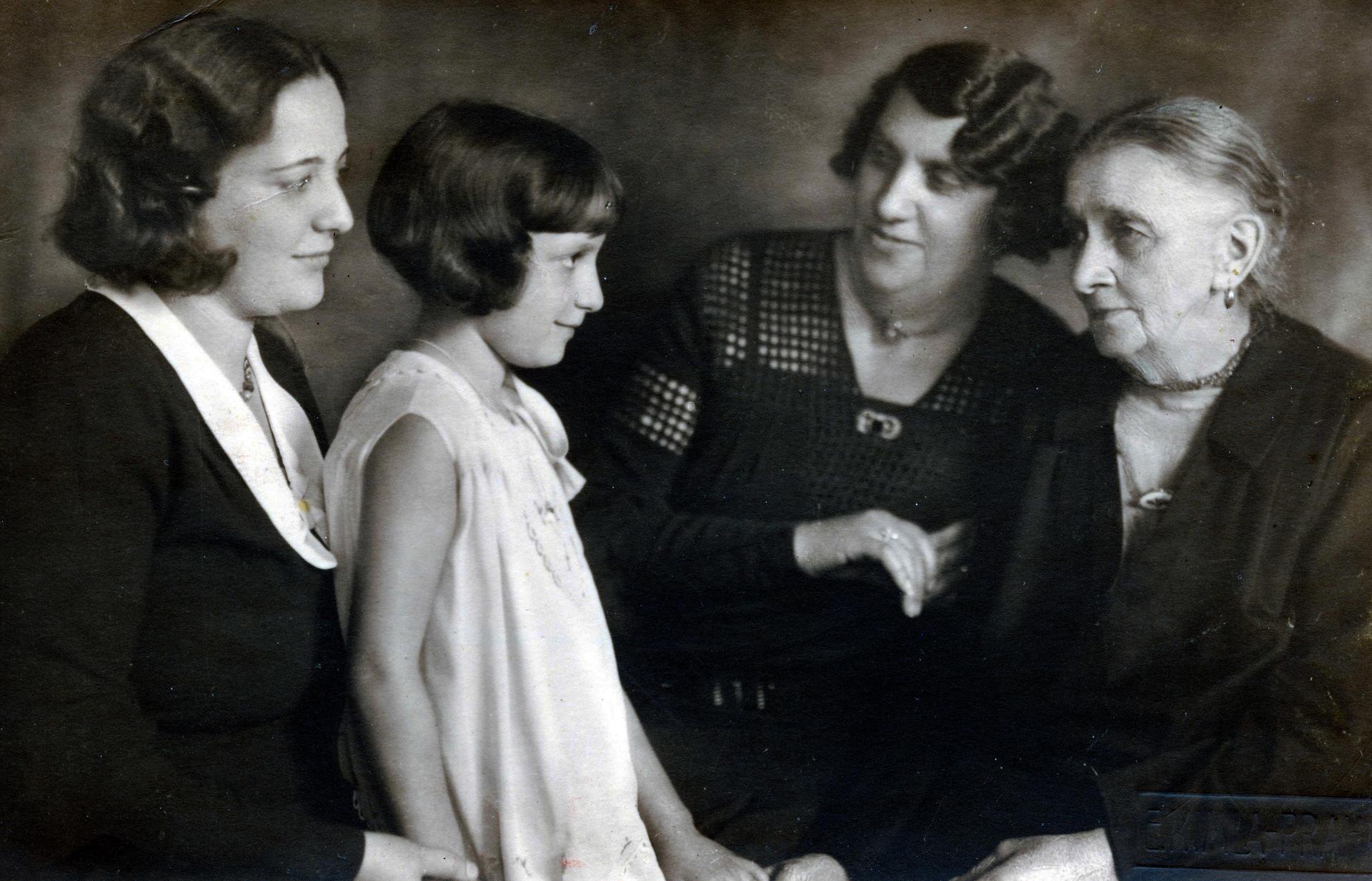 Hana, as a young girl in Prague, is surrounded by her mother, grandmother and great grandmother