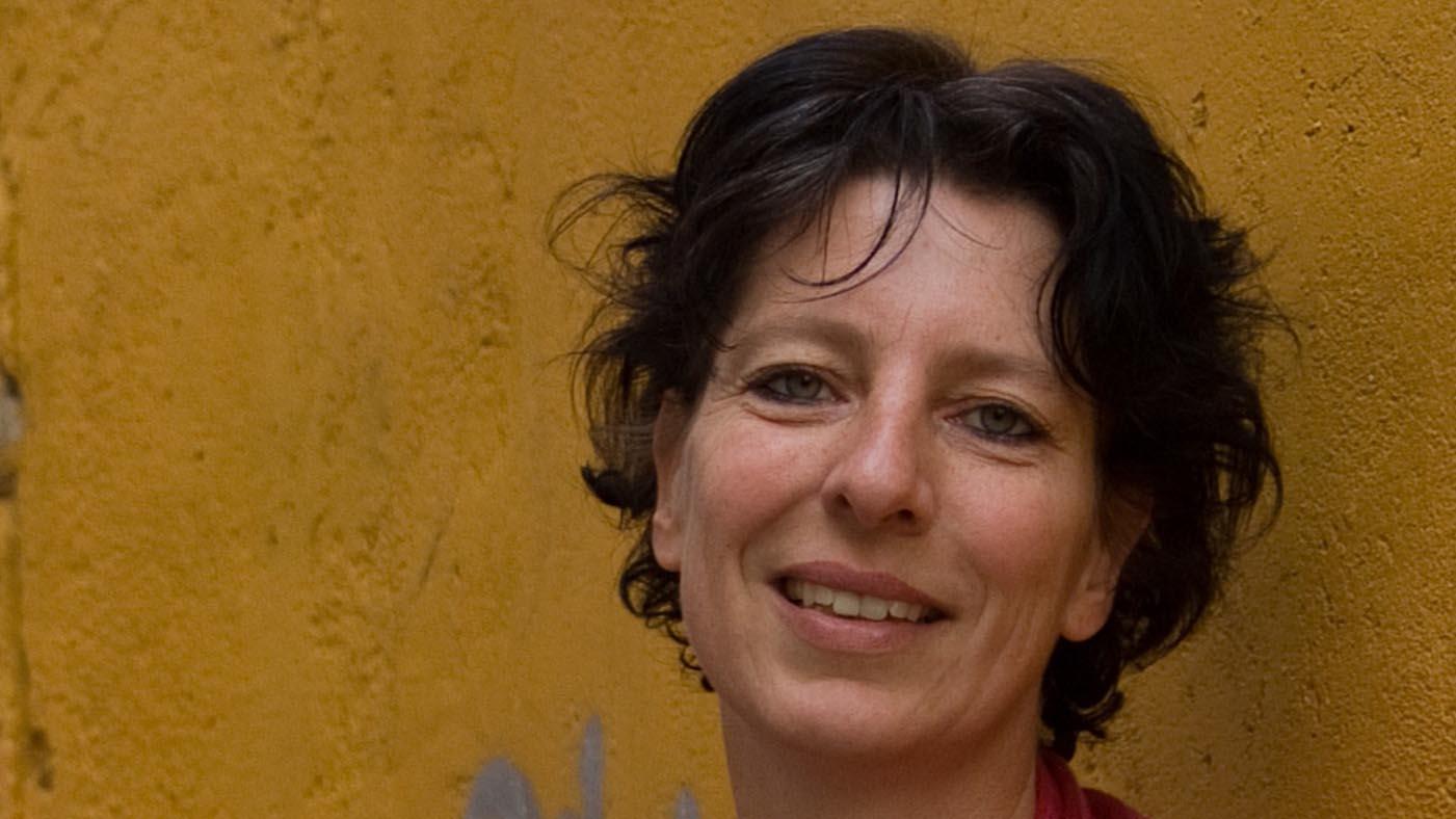 Dutch journalist Fréderike Geerdink has been charged by Turkey with aiding a terrorist organization.