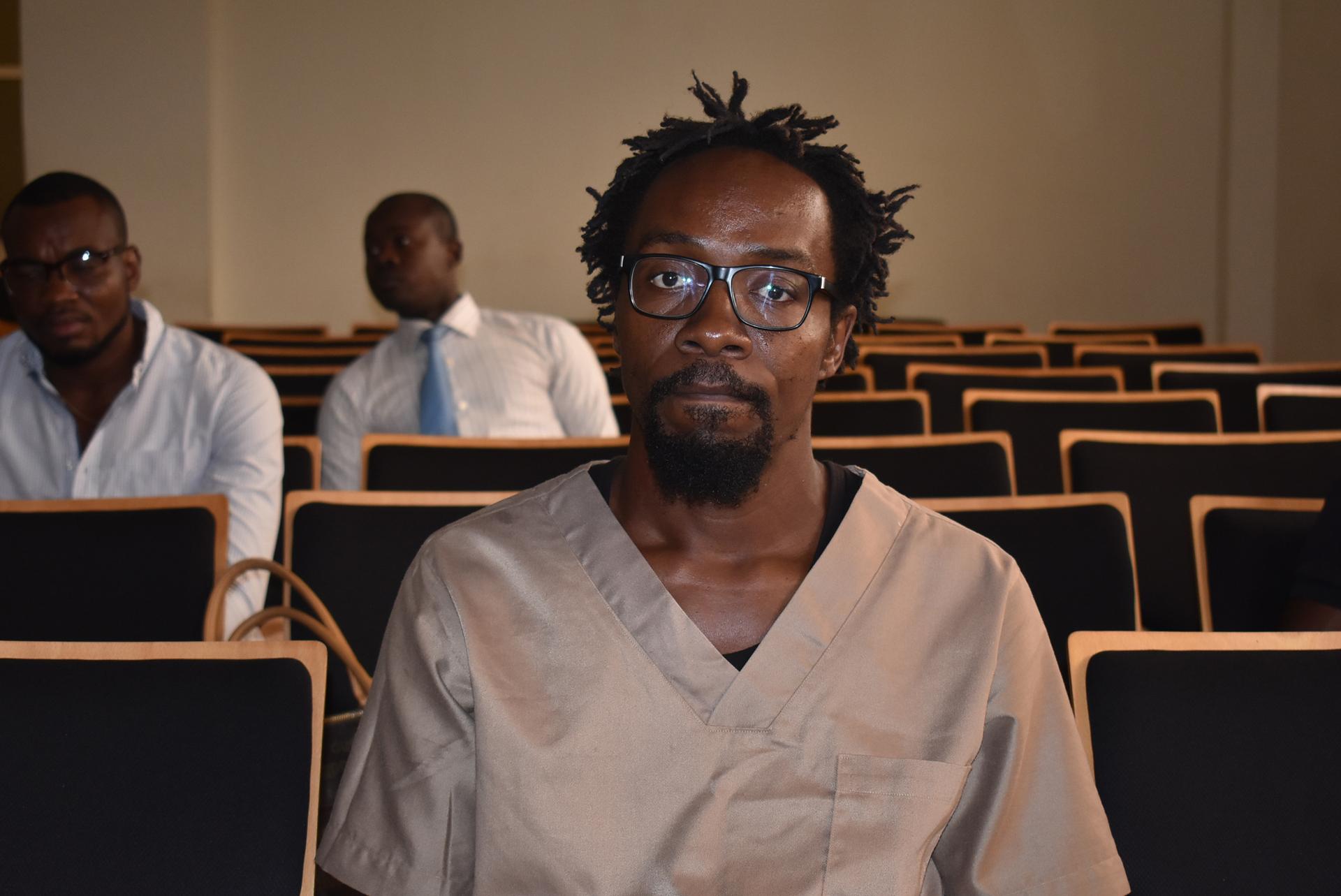 Equatorial Guinean illustrator and comics artist Ramon Nse Esono Ebale looks on in court in Malabo, Equatorial Guinea, on Feb 27, 2018.  The prosecutor of Equatorial Guinea dropped all charges against Ebale because of 'lack of evidence'. 