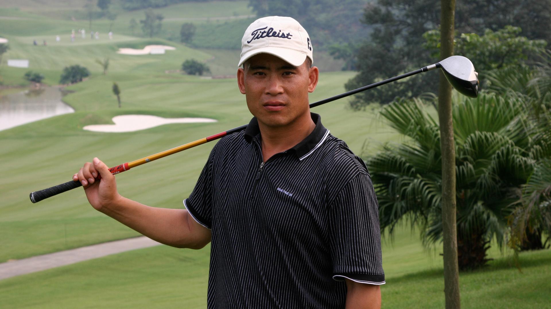 Zhou Xunshu is one of the subjects of Dan Washburn's new book on golf in China