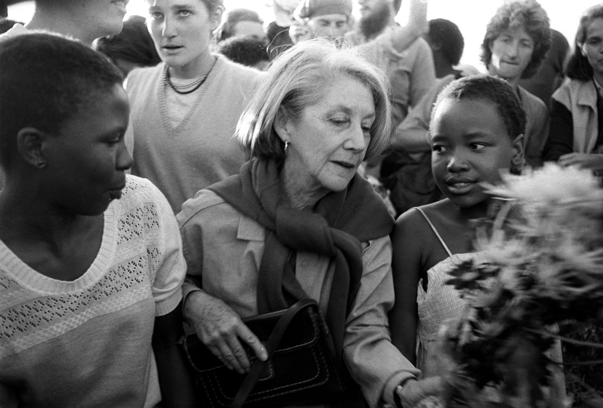 Novelist Nadine Gordimer was among about 300 white liberals who visited Alexandra, the black township near Johannesburg on May 18, 1986 to lay wreaths at the grave of victims of political unrest.