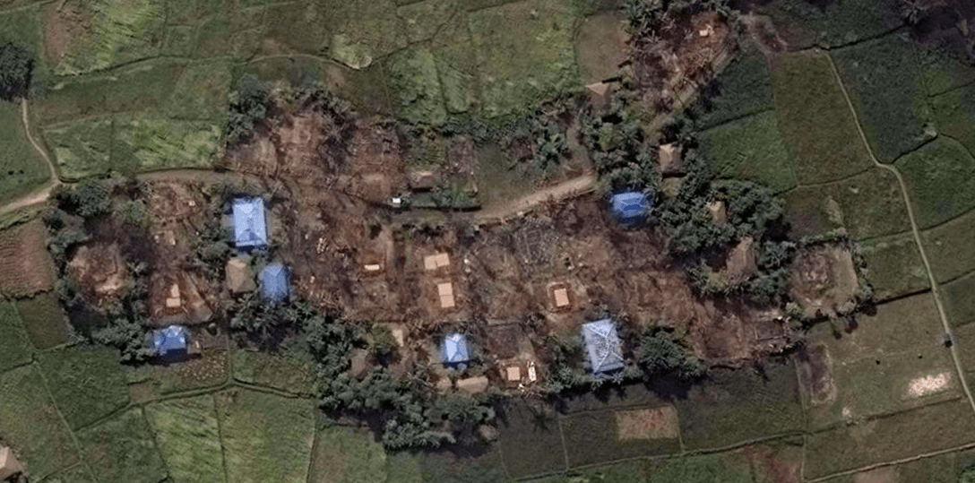 Rohingya villages burned