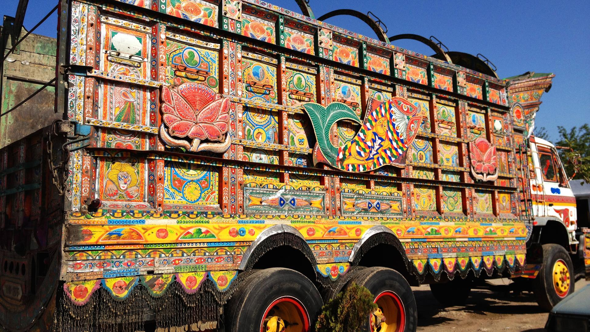 Pakistan truck art