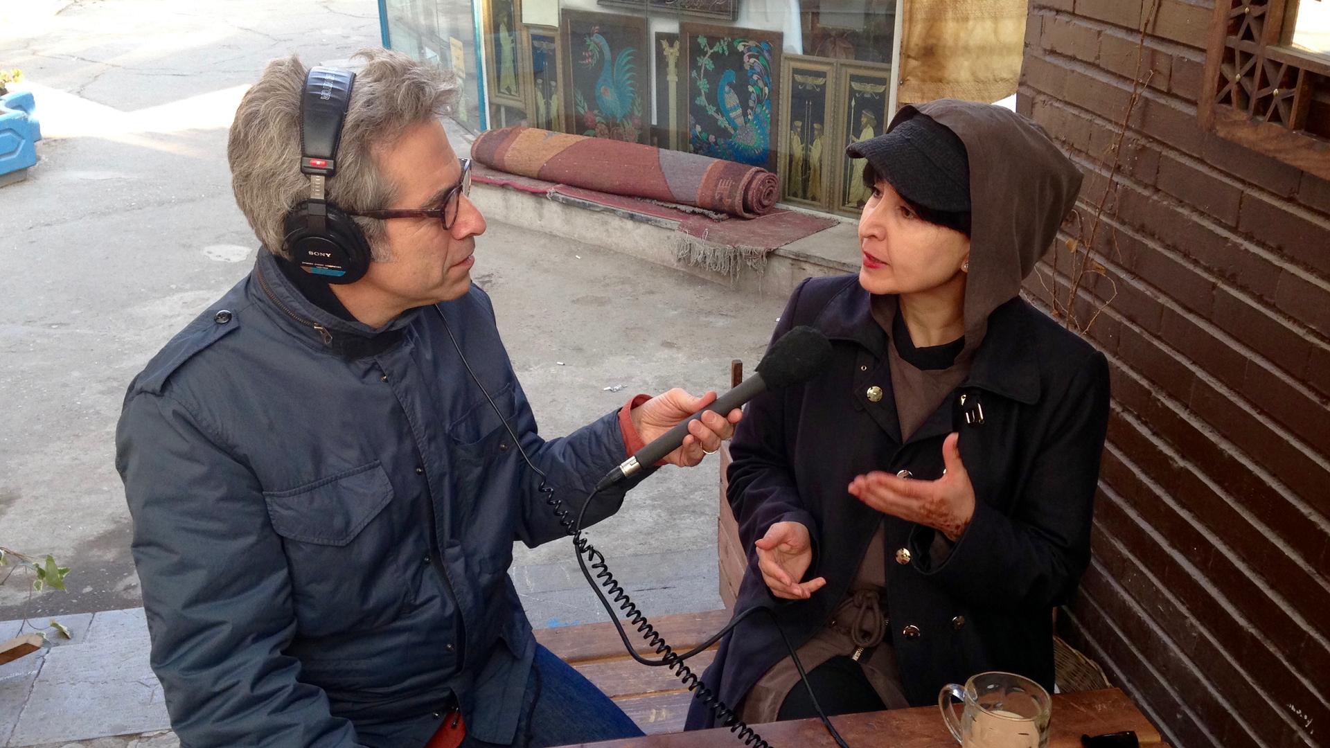 Marco Werman spoke with Persian food blogger Azita Houshiar in Tehran.  