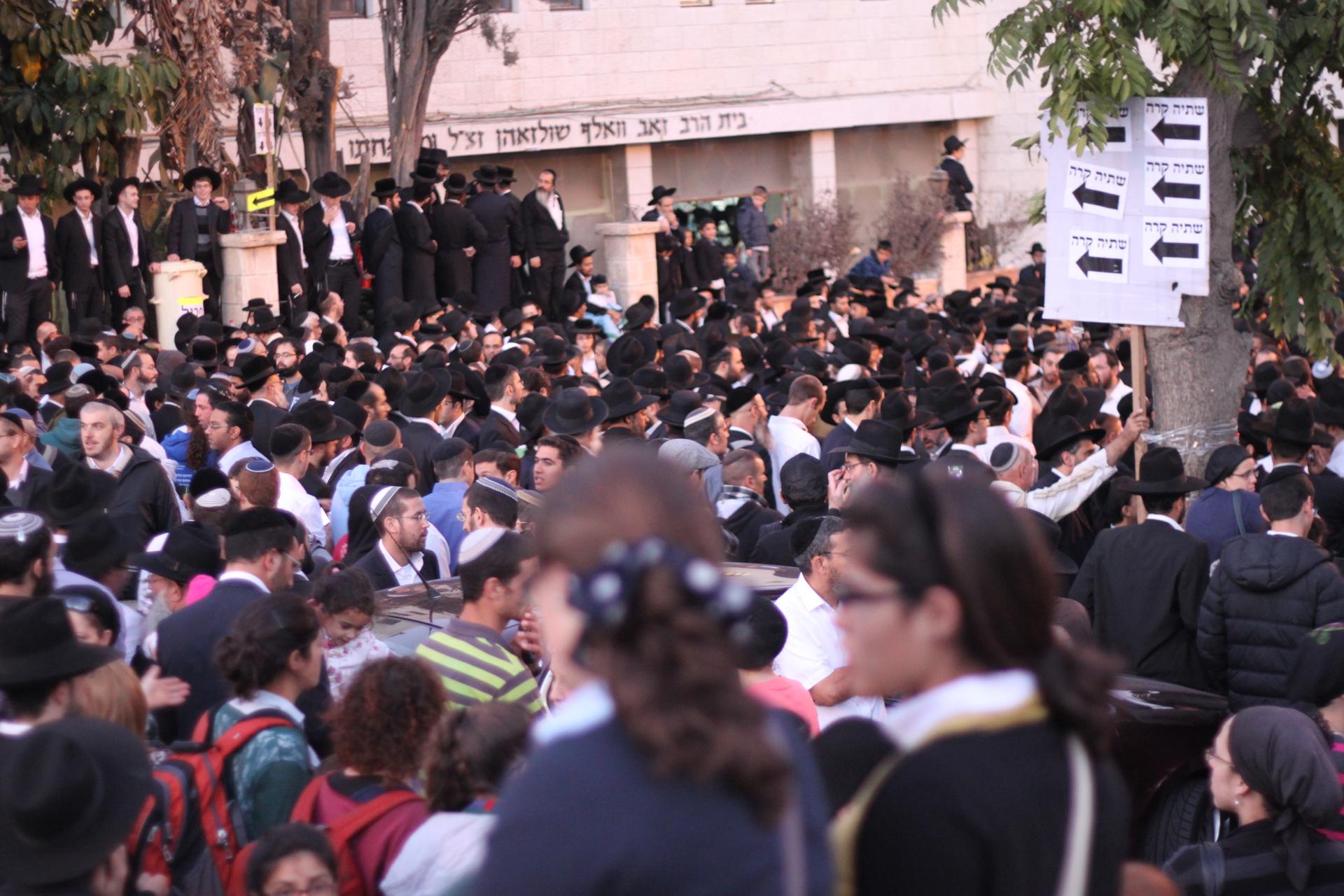 Throngs of ultra-orthodox and Sephardic Jews packed the streets of Jerusalem for Rabbi Ovadia Yosef's funeral.