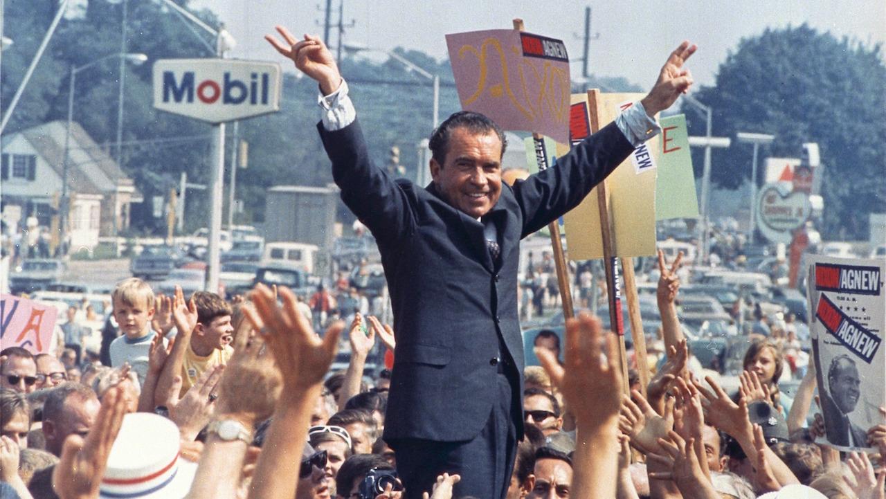 Nixon campaigning in 1968