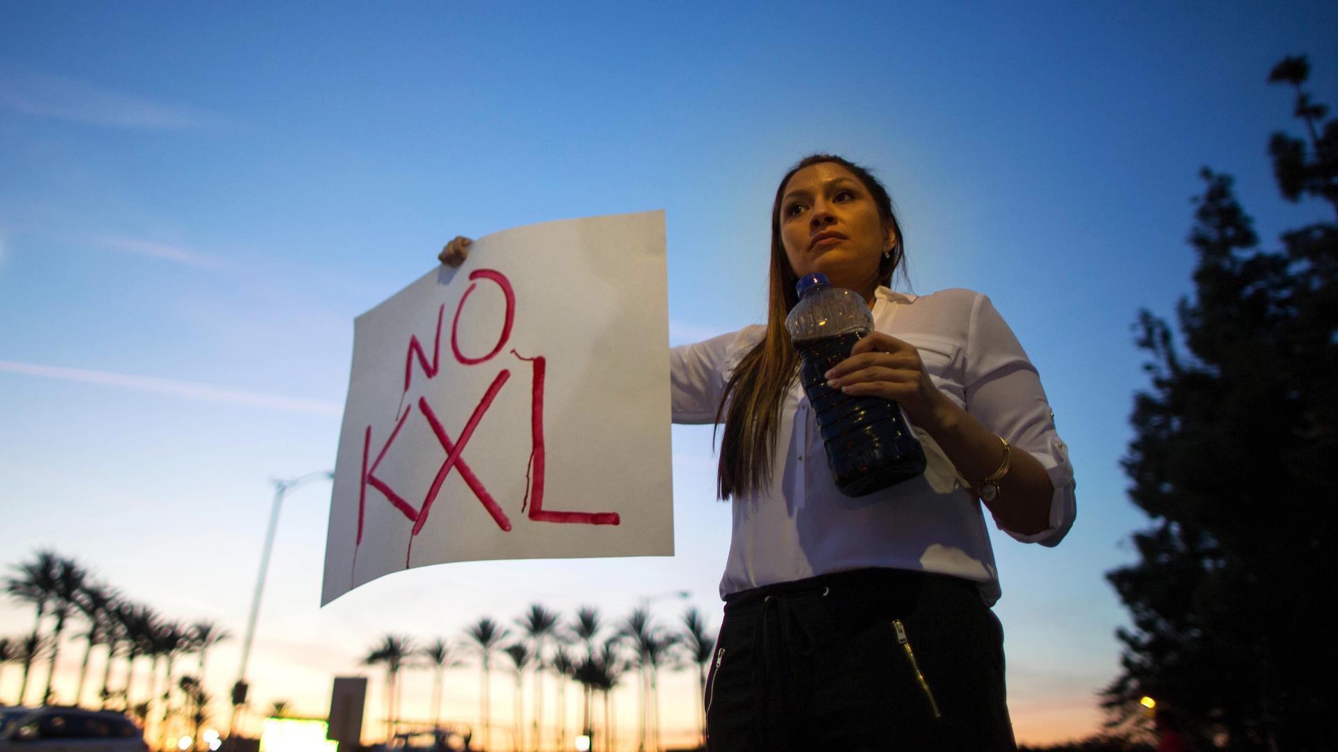 Opponents of the Keystone XL oil pipeline planned to run from the Alberta tas sands to refineries in the US finally got their wish on Friday when president Obama pulled the plug on the project.