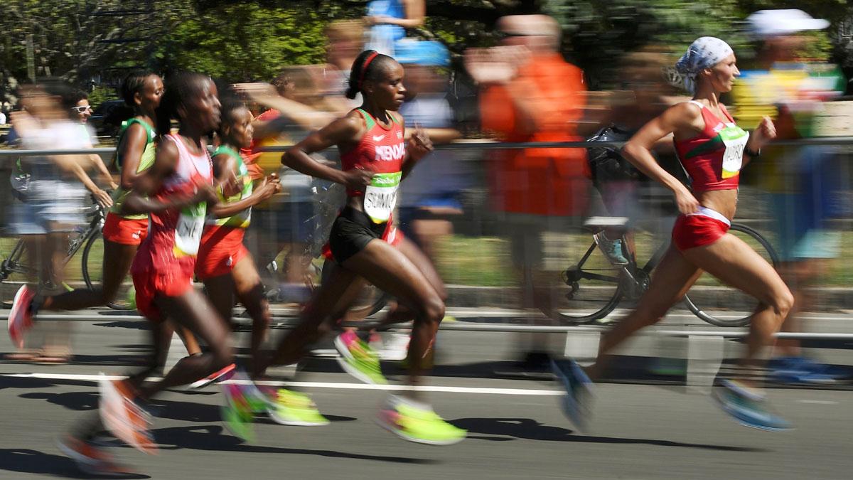 Runners compete in the Women's Marathon during the Rio 2016 Olympic Games.