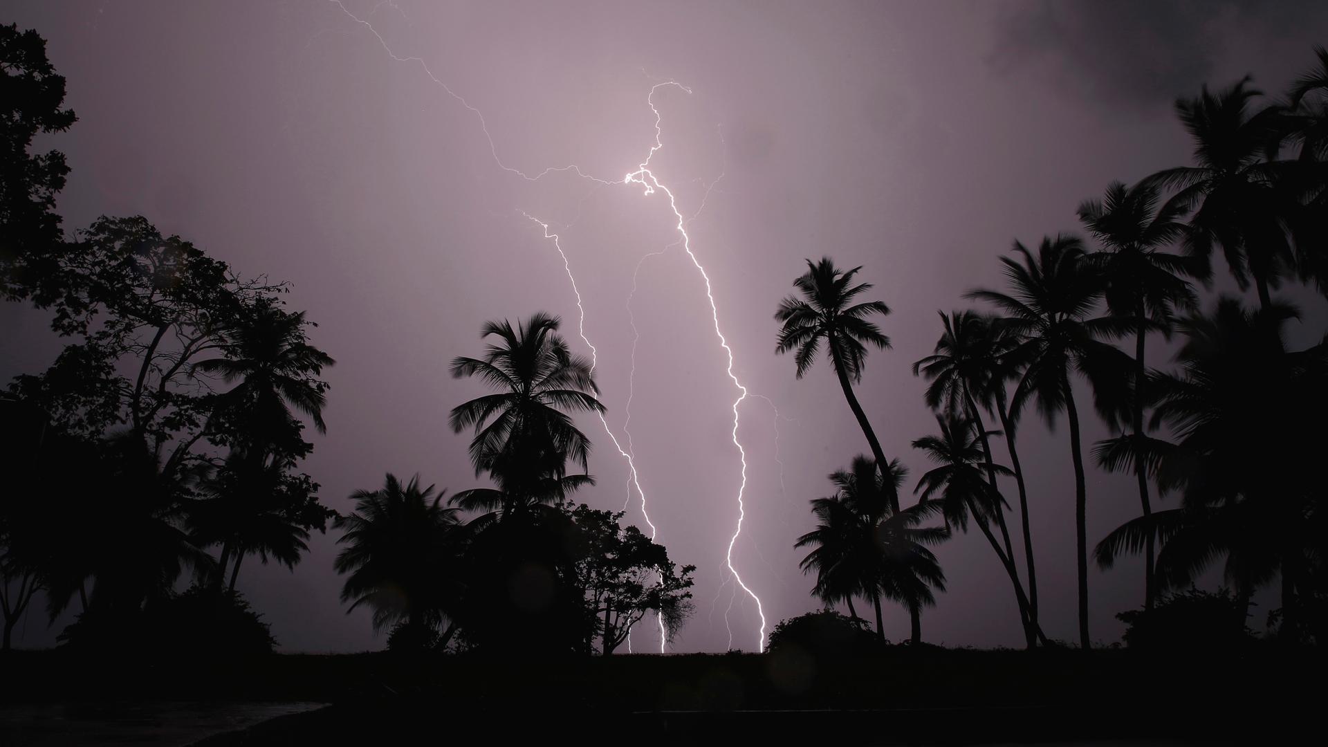 Lightning strikes over Lake Maracaibo in the village of Ologa, where the Catatumbo River feeds into the lake, in the western state of Zulia October 23, 2014.