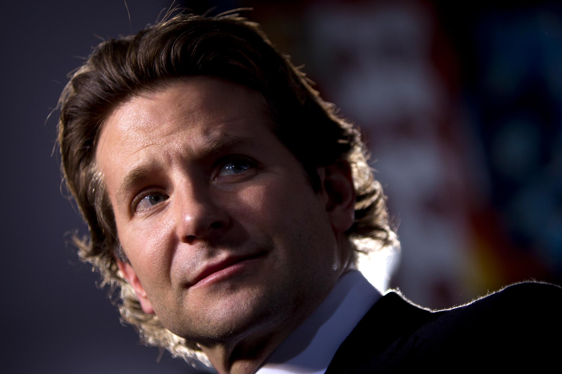 Actor Bradley Cooper arrives for the premiere of the film "American Sniper" in New York on December 15, 2014. 