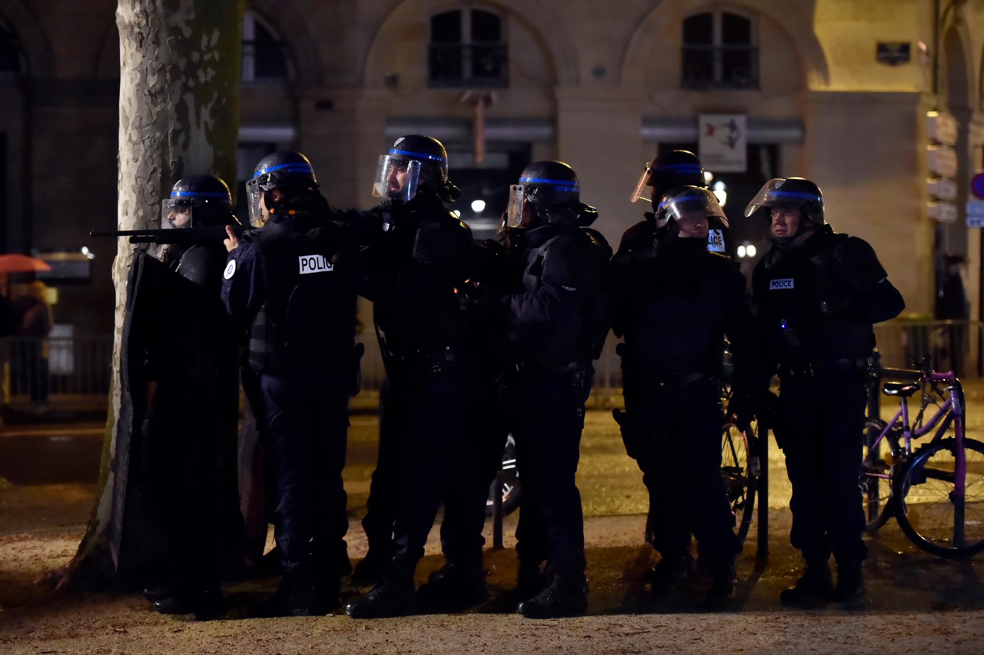 French Police forces take part in a mock terrorist attack drill at a "fan zone" at the Place des Quinconces in Bordeaux, southwestern France, in preparation of security measures for the UEFA 2016 European Championship, April 4, 2016.
