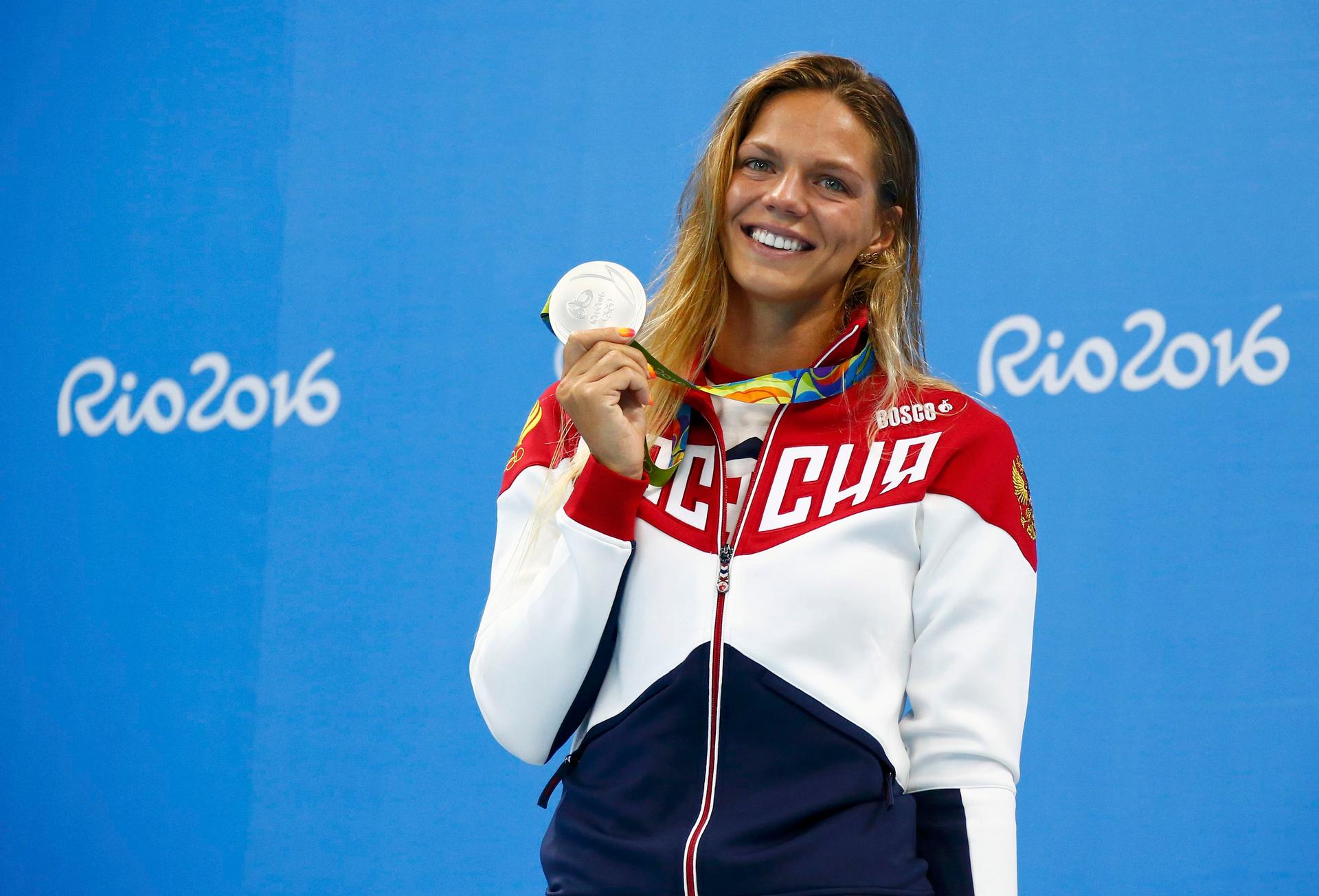 Yulia Efimova (RUS) of Russia poses with her silver medal at the Rio Olympics.