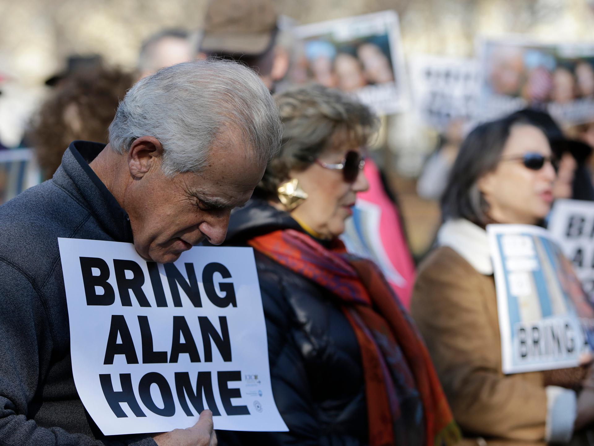 Demonstrators gathered for a rally for American detainee Alan Gross in Washington, DC, during December 2013.