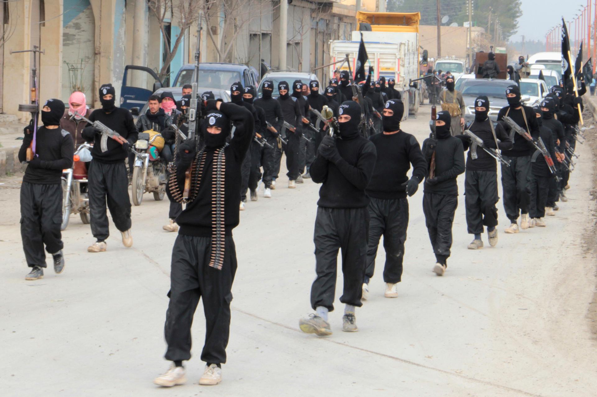 Fighters of al-Qaeda linked Islamic State of Iraq and the Levant