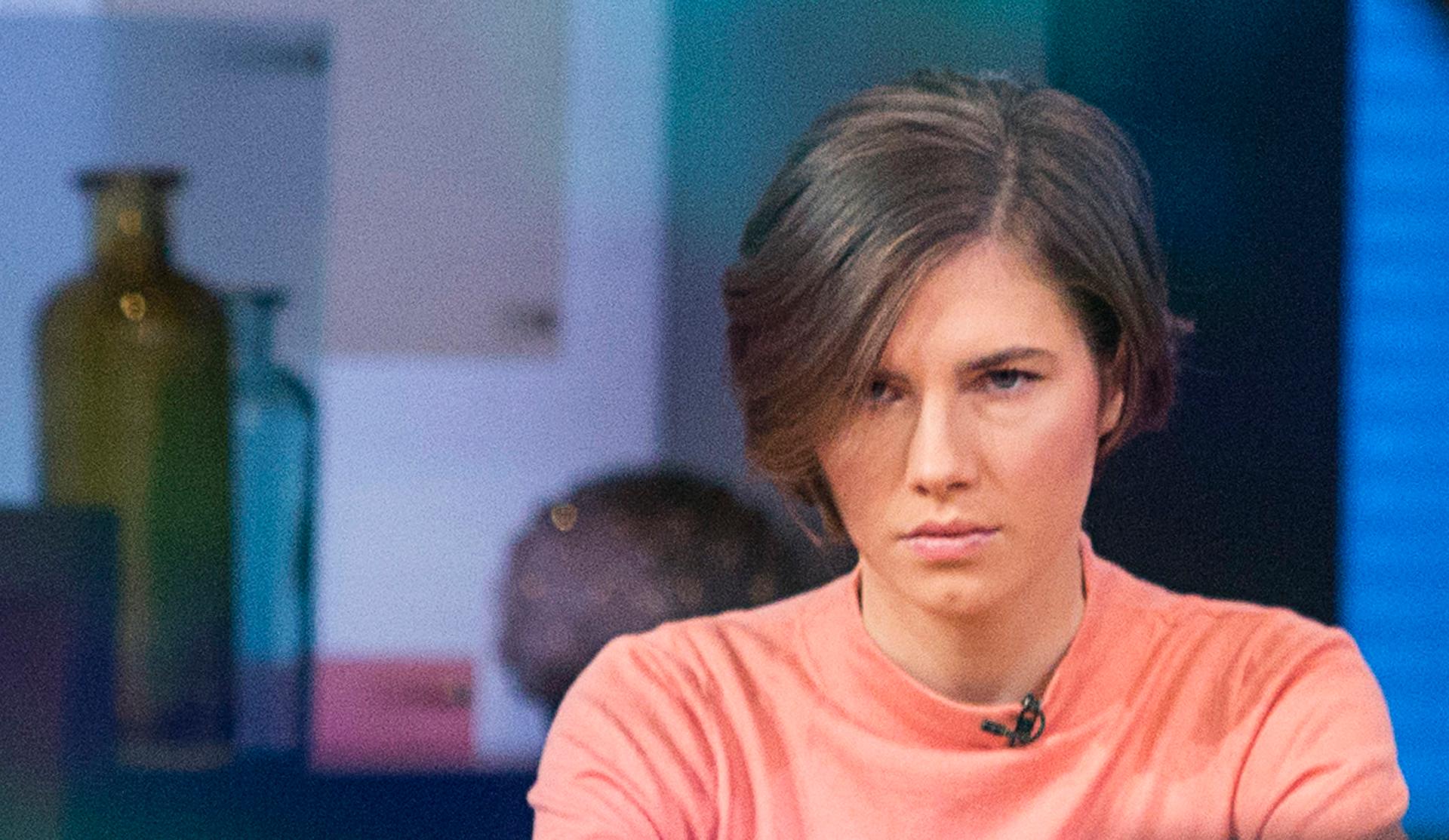 Amanda Knox sits before being interviewed on the set of ABC's "Good Morning America" in New York, January 31st 2014, a day after an Italian court upheld guilty verdicts against Knox and her former Italian boyfriend, Raffaele Sollecito, on charges of murde