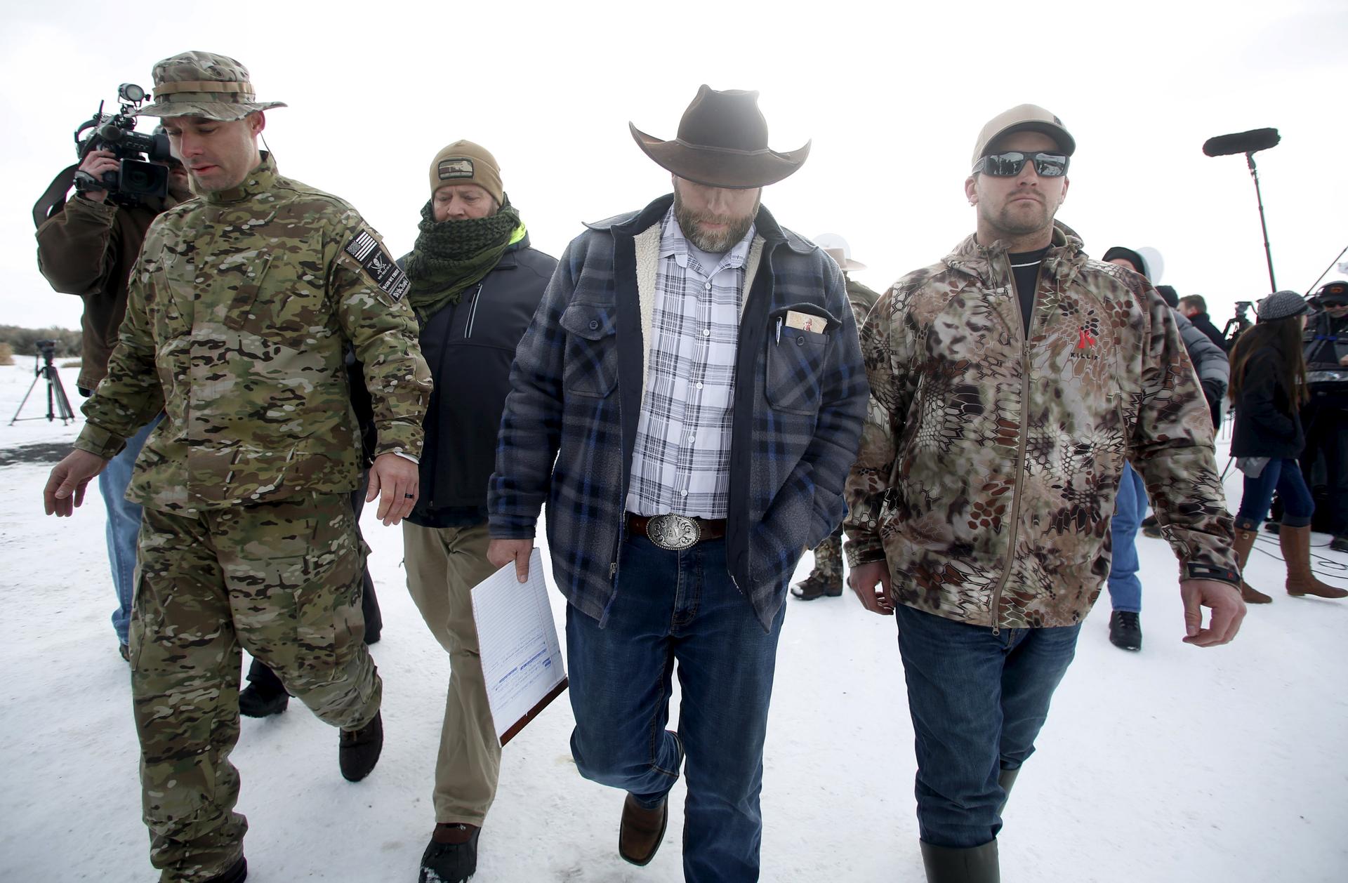 Ammon Bundy departs after addressing the media at the Malheur National Wildlife Refuge near Burns, Oregon, January 4, 2016.