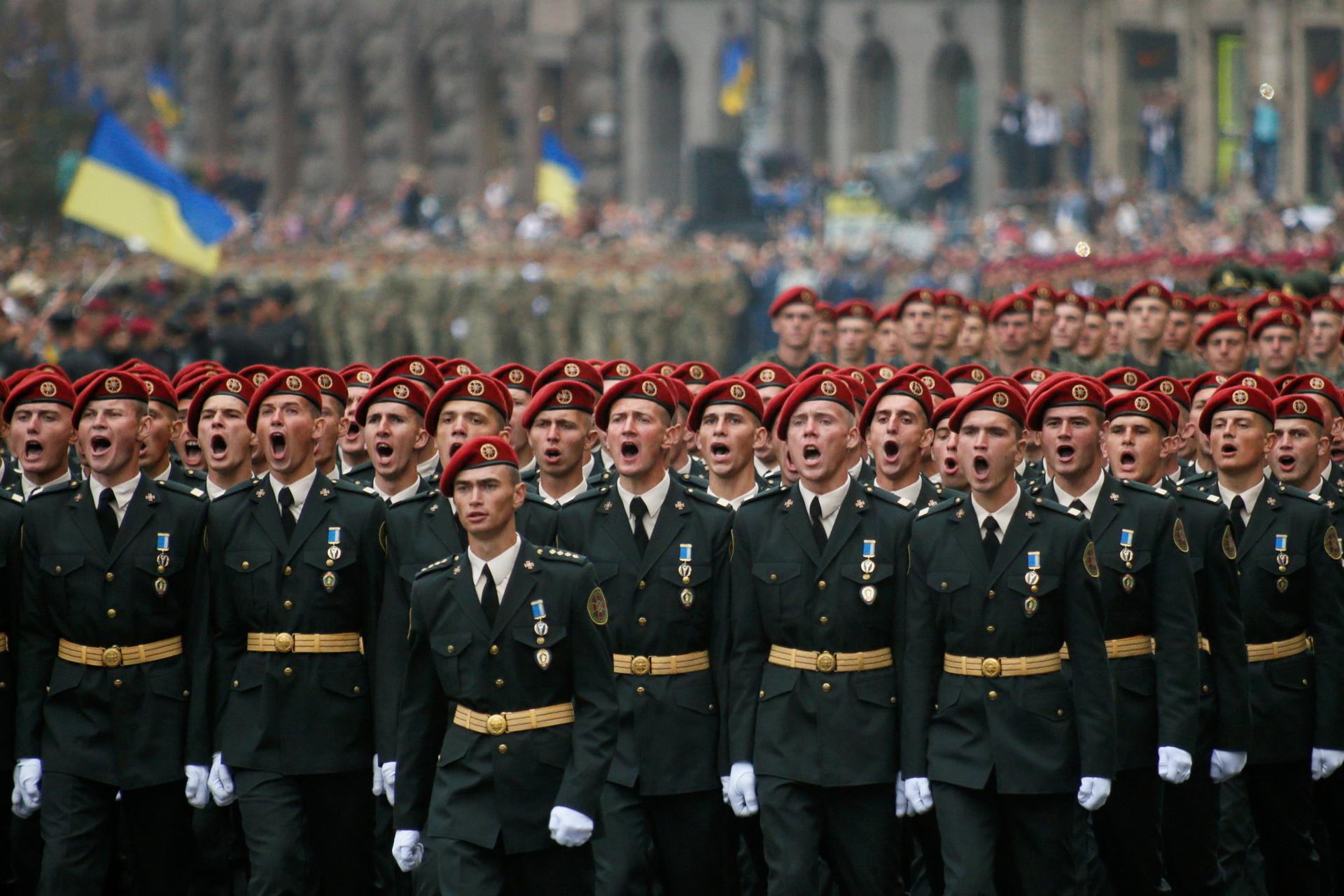 Servicemen march during Ukraine's Independence Day military parade in central Kiev, Ukraine, August 24, 2016.
