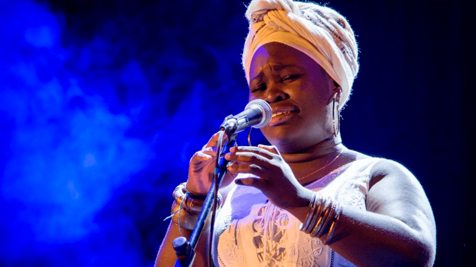 Afro-Cuban jazz singer Daymé Arocena performs during the New Era concert in Havana, 2016.