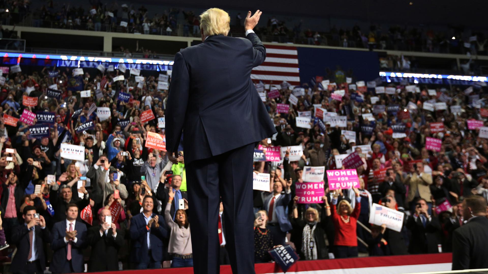 Republican presidential nominee Donald Trump attends a campaign event in Hershey, Pennsylvania, U.S. November 4, 2016. 