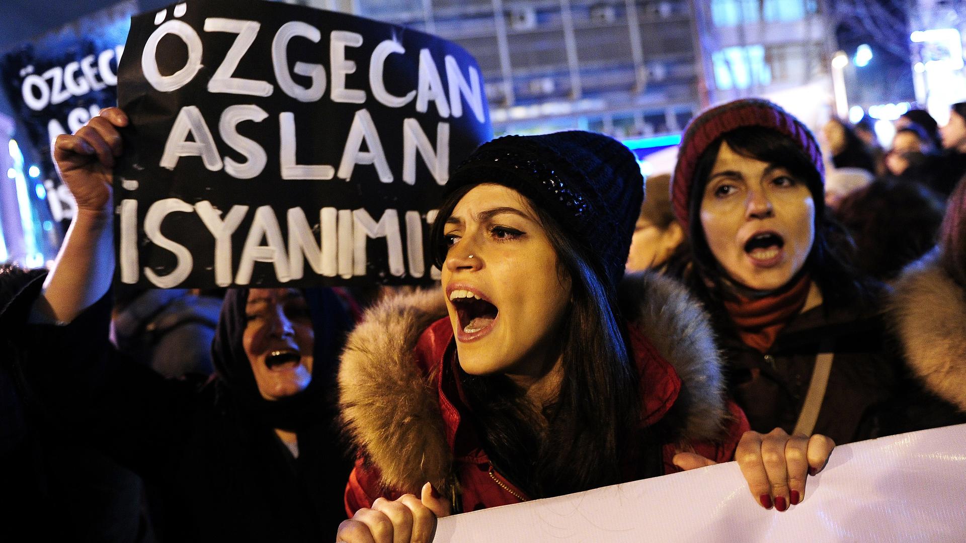 A woman shouts slogans during a demostration in Istanbul against the murder of a young woman named Özgecan Aslan.