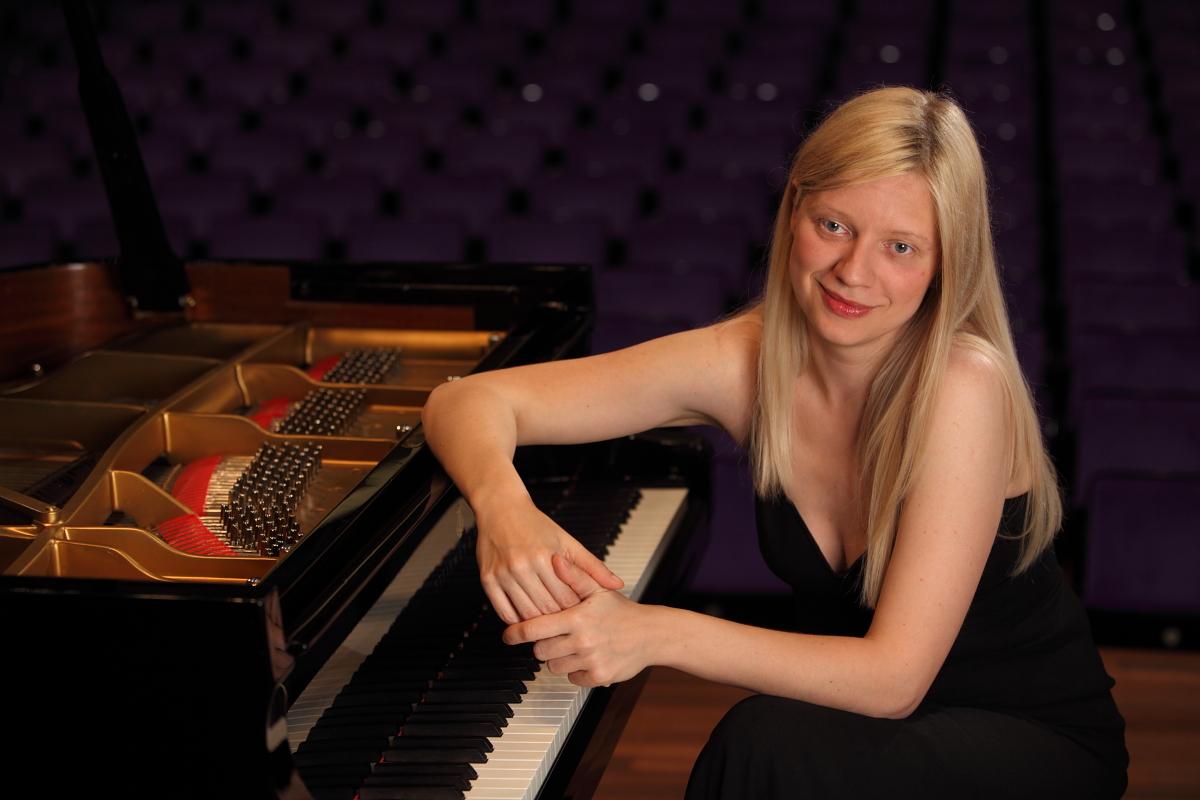 Ukrainian classical pianist Valentina Lisitska