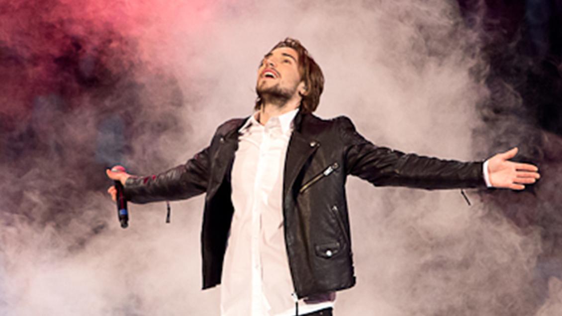 Kevin Walker performing on Idol Sverige 2013