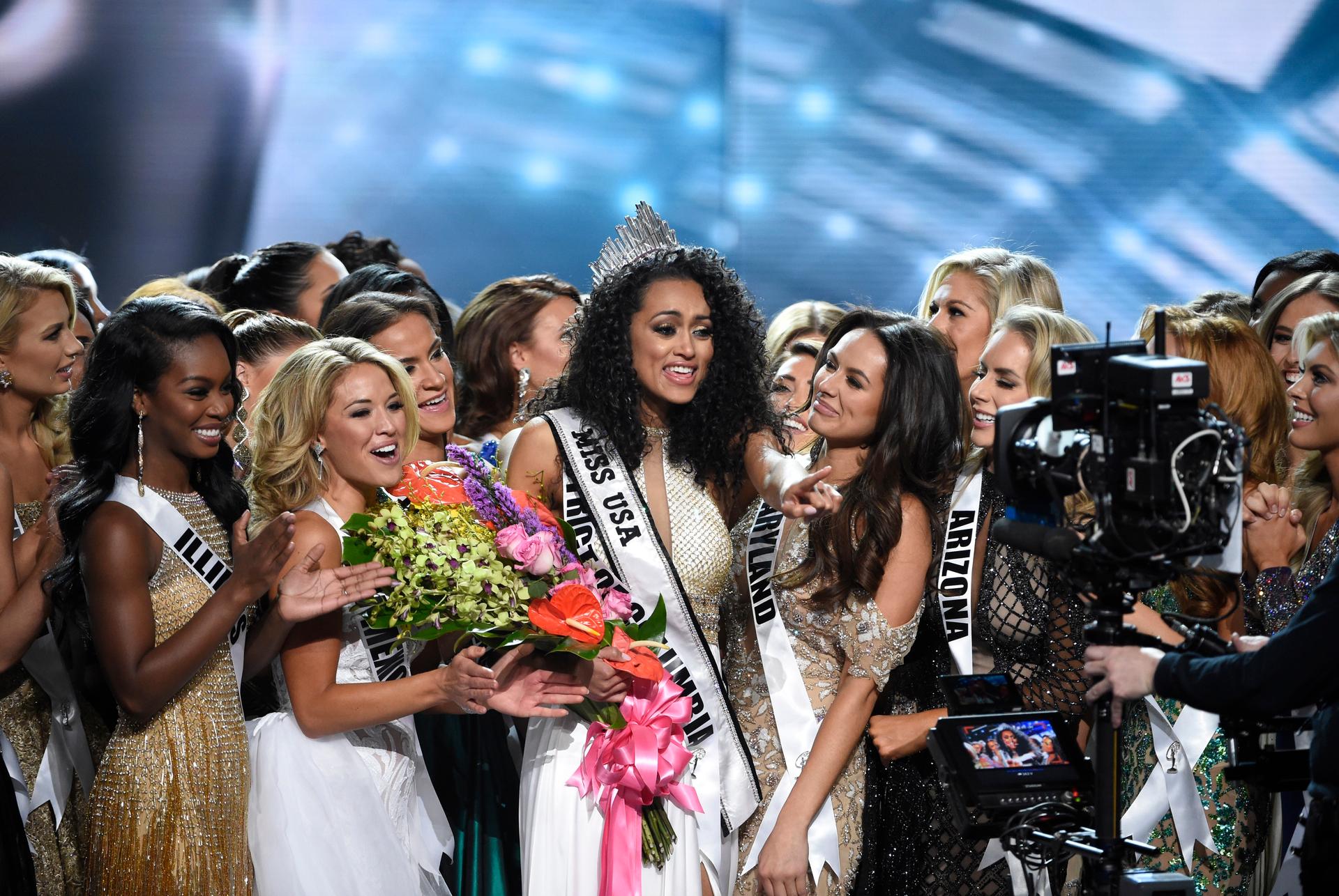 Miss District of Columbia Kara McCullough reacts after being crowned 2017 Miss USA.