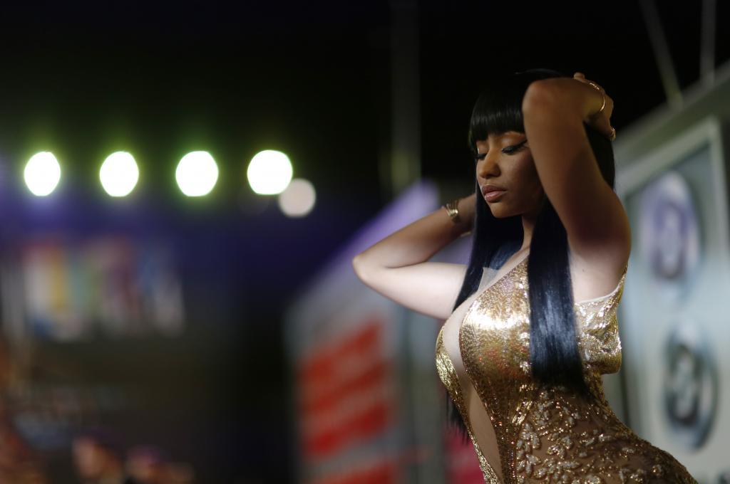 Rap artist Nicki Minaj poses as she arrives at the 2015 MTV Video Music Awards in Los Angeles, California August 30, 2015.