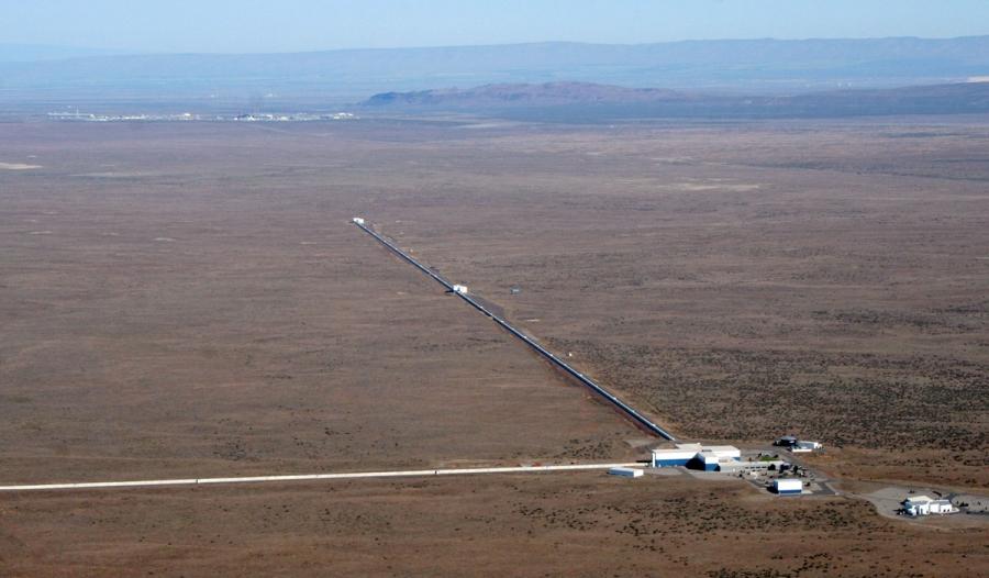 Aerial view of LIGO Hanford Observatory.