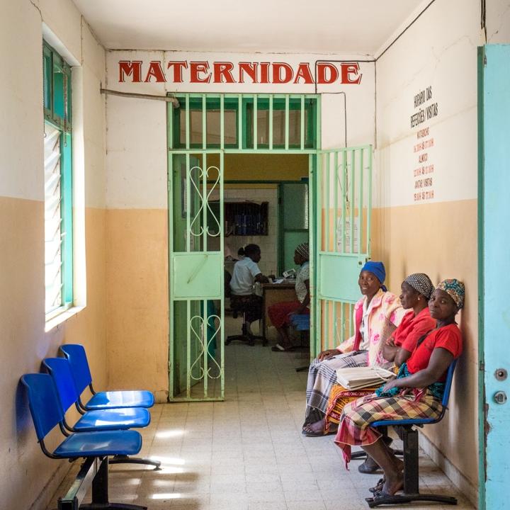 Waiting outside the maternity ward at the hospital in Chokwe.