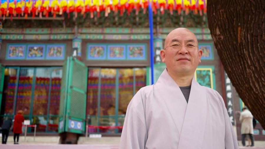 Seung-mook is the head of education programs at Jogyesa Temple in Seoul. 