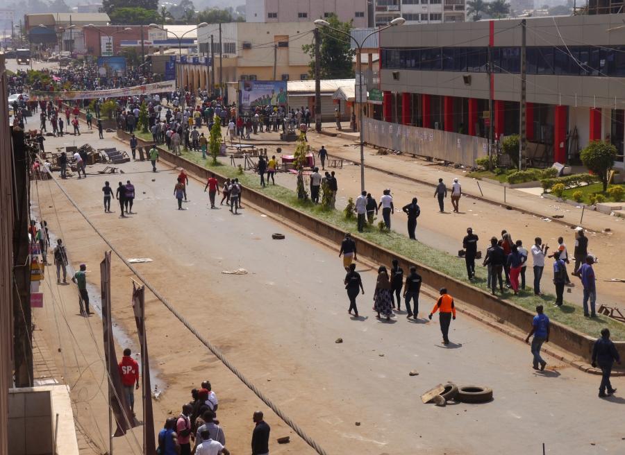 Anti-government demonstrators block a road in the Anglophone city of Bamenda, Cameroon, Dec. 8, 2016.