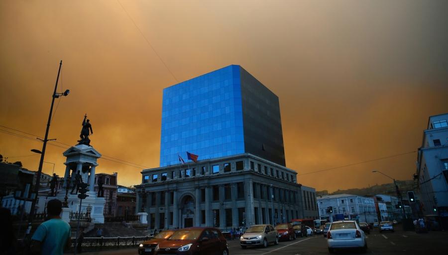 Valparaiso fires smoke Chile