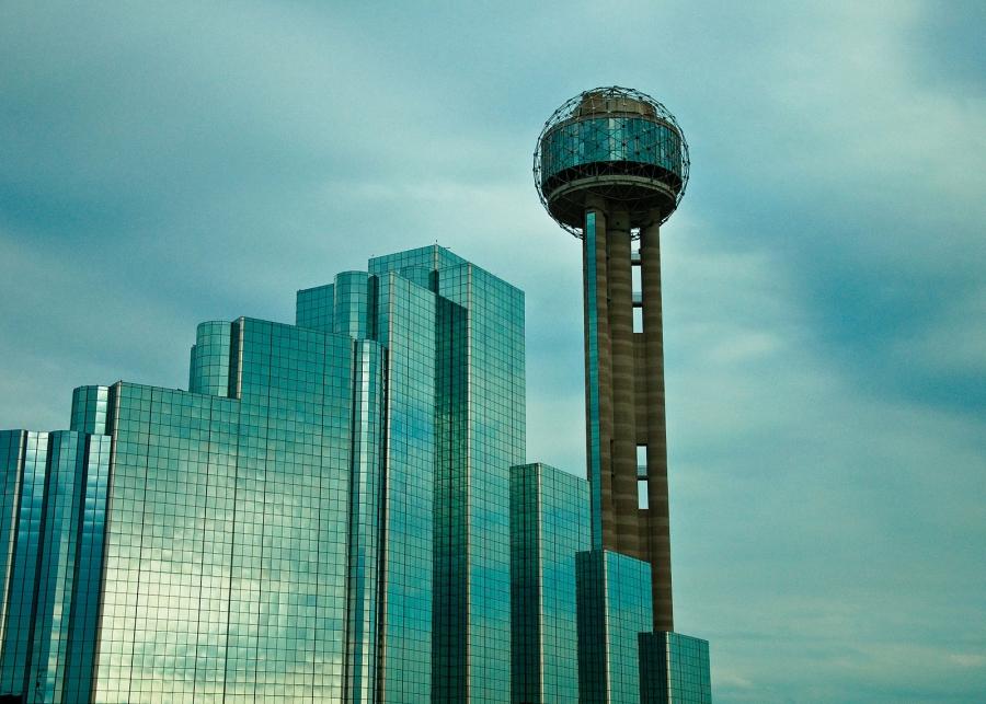  A view of Reunion Tower and Hyatt Regency Dallas in 2010.