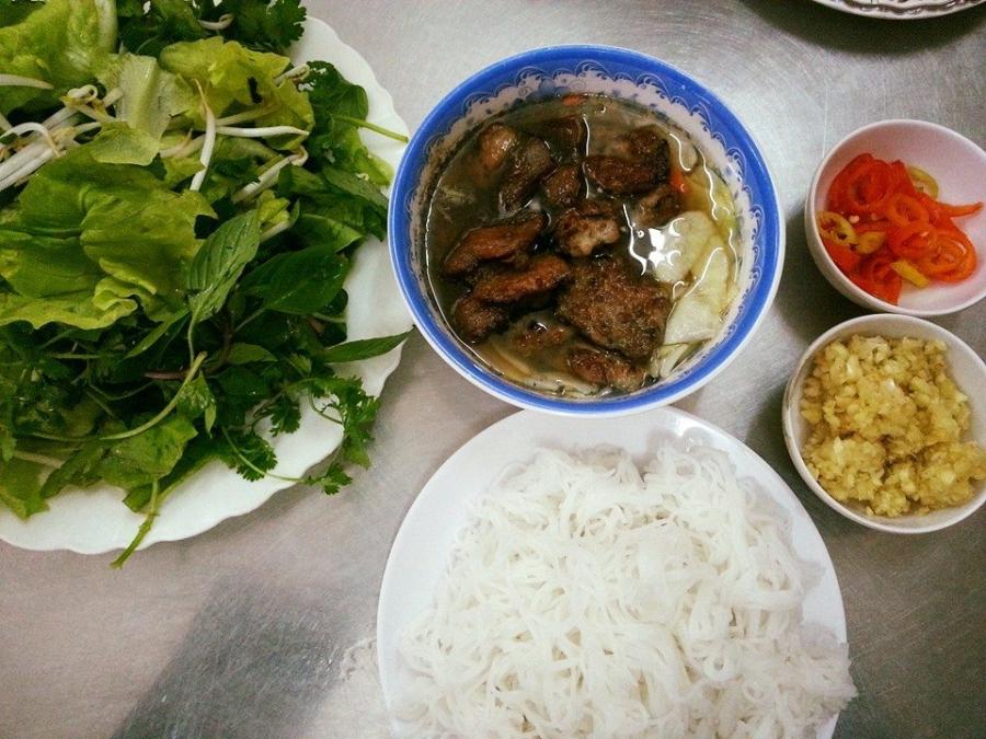 Traditional Bún chả meal served in Hanoi, Vietnam.