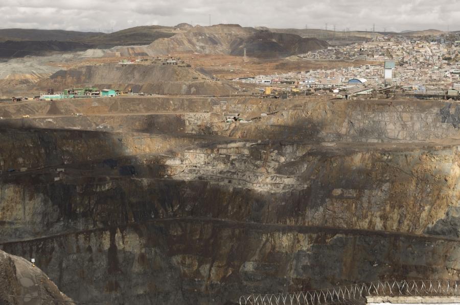 heavy metal mining in Peru 