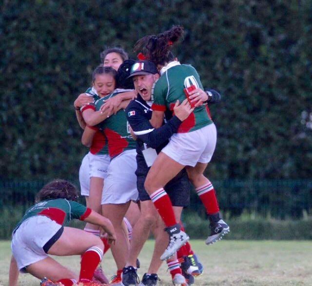 The Mexico women's rugby team celebrates.
