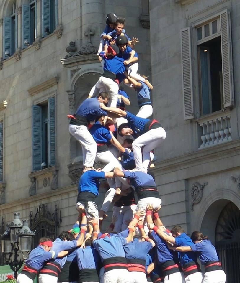 human tower in catalonia