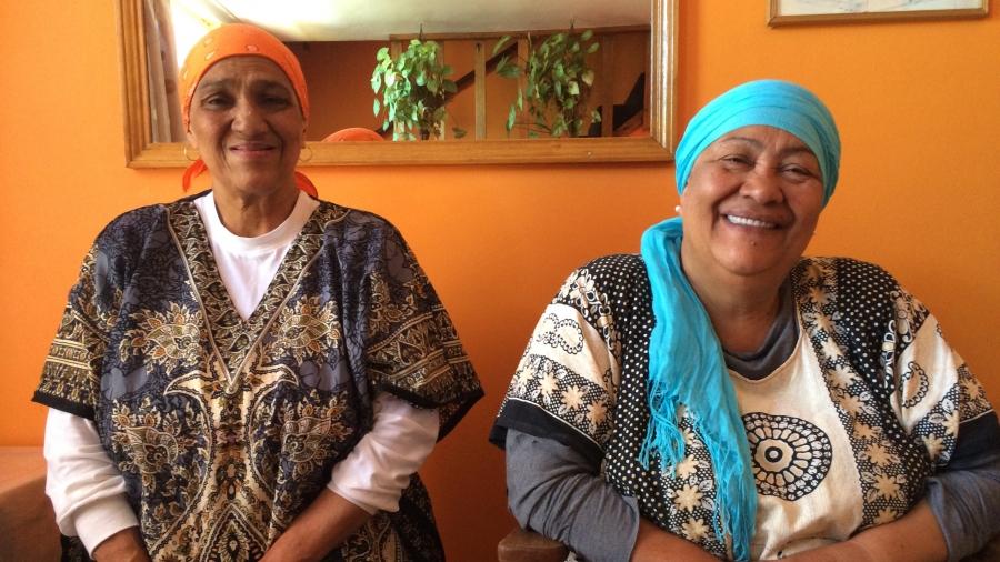 Niesa Bosch (L) and her sister Janap Masoet. They had to leave Cape Town’s Bo-Kaap neighborhood, where they grew up, when it was declared Whites-Only under the apartheid Group Areas Act.