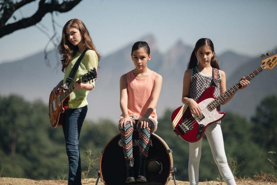 Three sisters form the band The Warning