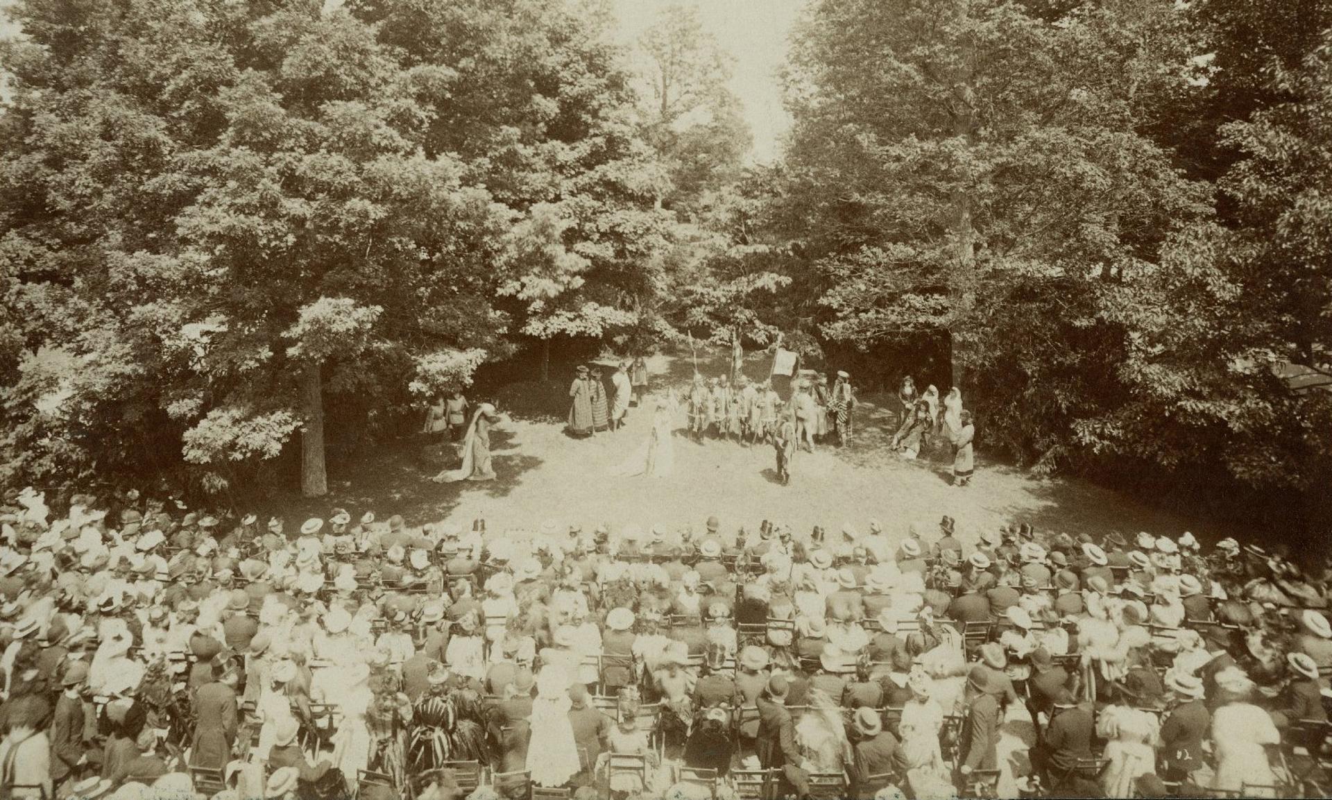 An open air performance of Shakespeare’s “As You Like It” in Lake Forest, Illinois in 1892.