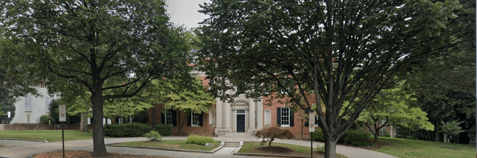 The former Iranian ambassador's residence in Washington, DC, has been empty for a long time. 
