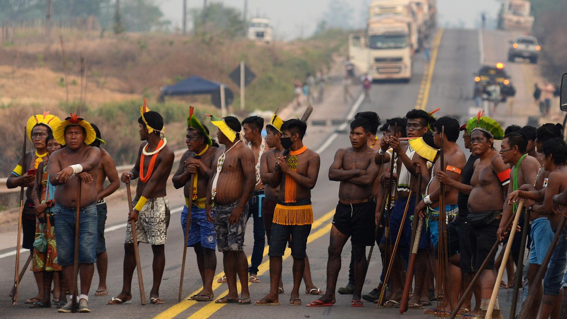 Kayapó indigenous people block Brazil's BR 163 national highway, as they protest against the government measures in the indigenous lands to avoid the spread of the coronavirus disease (COVID-19), in Novo Progresso, Pará state, Brazil, Aug. 17, 2020.