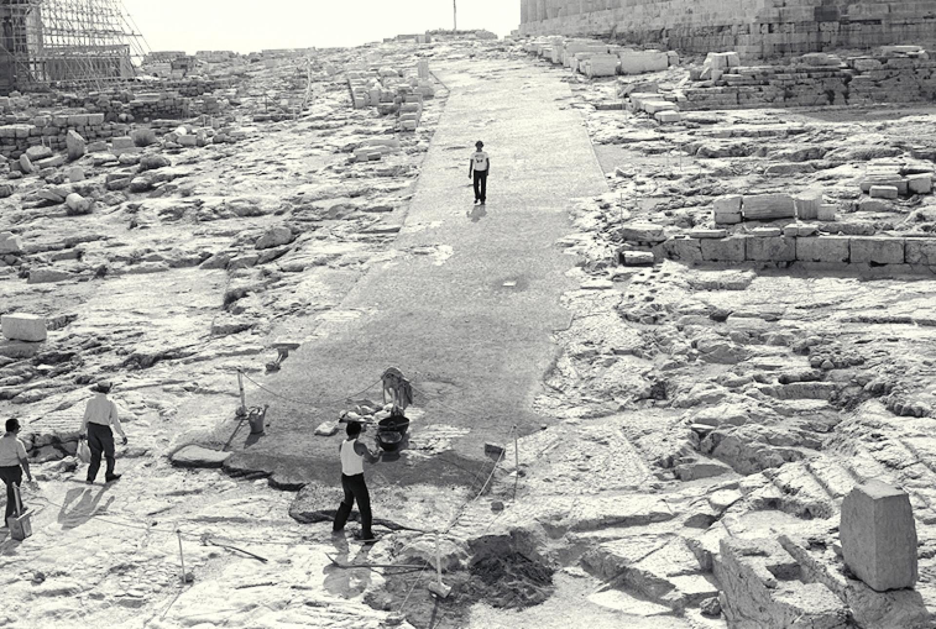 A previous iteration of a pathway on the Acropolis plateau, completed in 1977. Critics of the new walkway say its predecessor was more aesthetically fitting and was constructed with materials that allowed it to be removed without damaging the ancient bedr