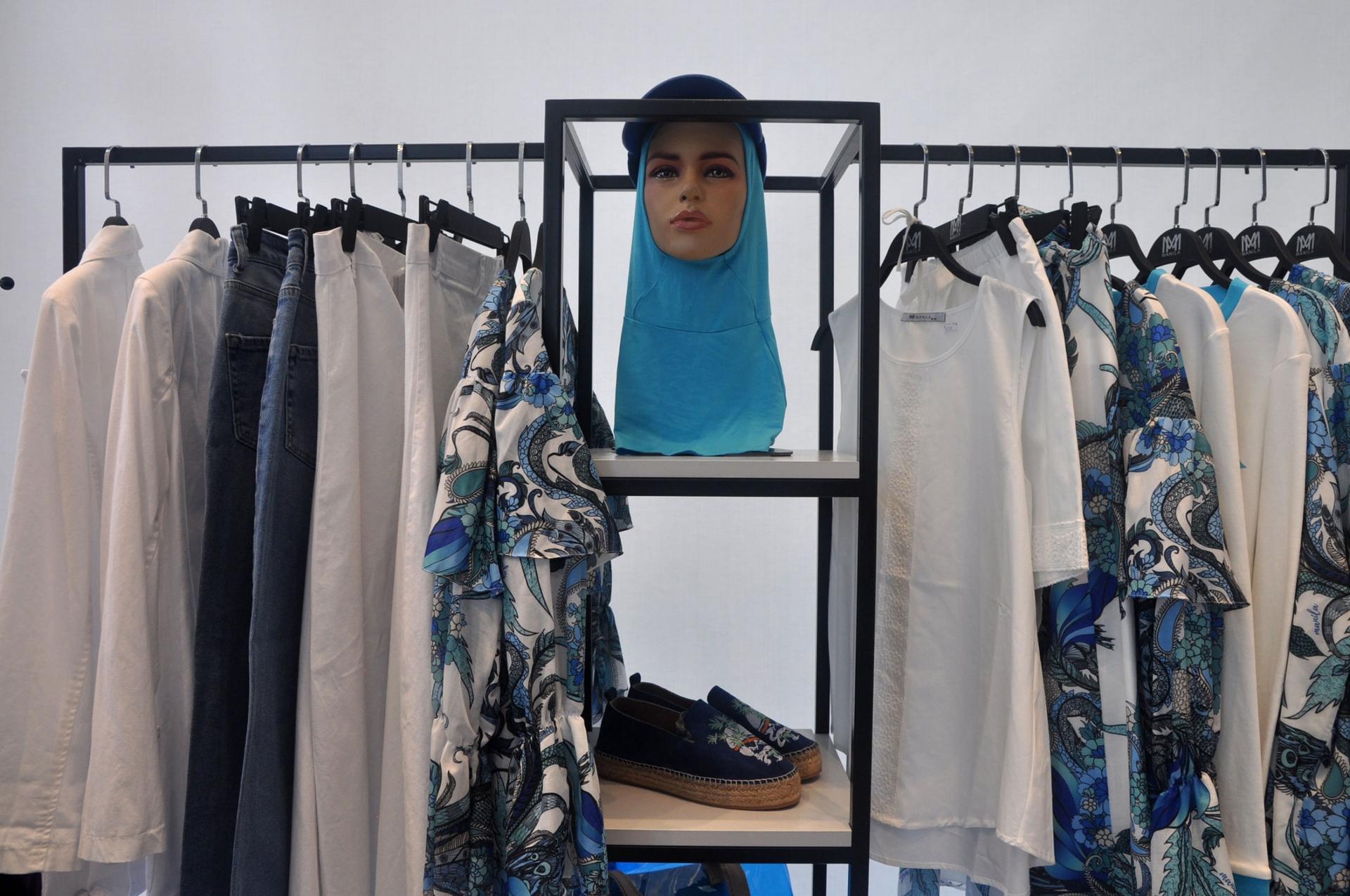 Zeruj Port Shopping Mall in Istanbul is primarily devoted to modest fashion. 