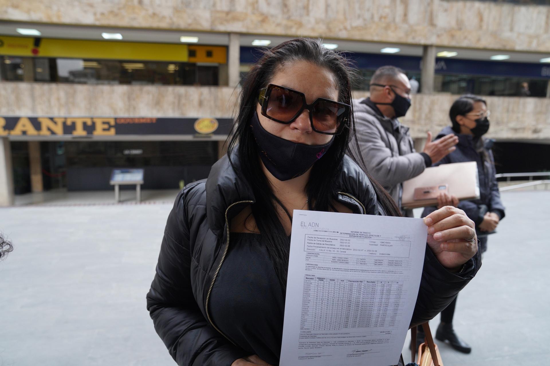 Venezuelan immigrant Biqueren Parada also had her ID canceled and brought a DNA test to the registrar's office. She wanted there to be no doubt that she was the daughter of Colombians. 