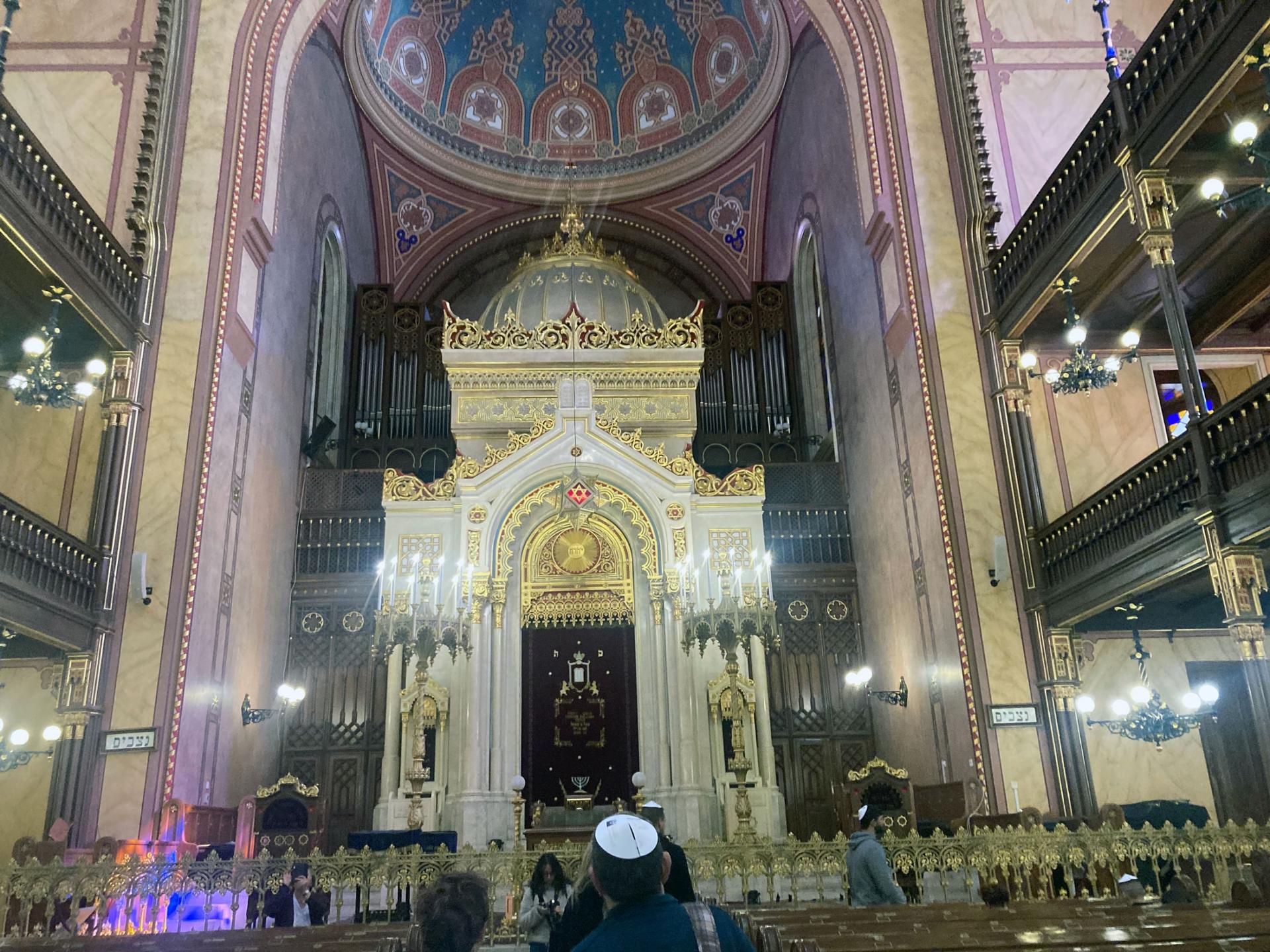 Inside The Great Synagogue of Dohány Street, Budapest, Hungary. 