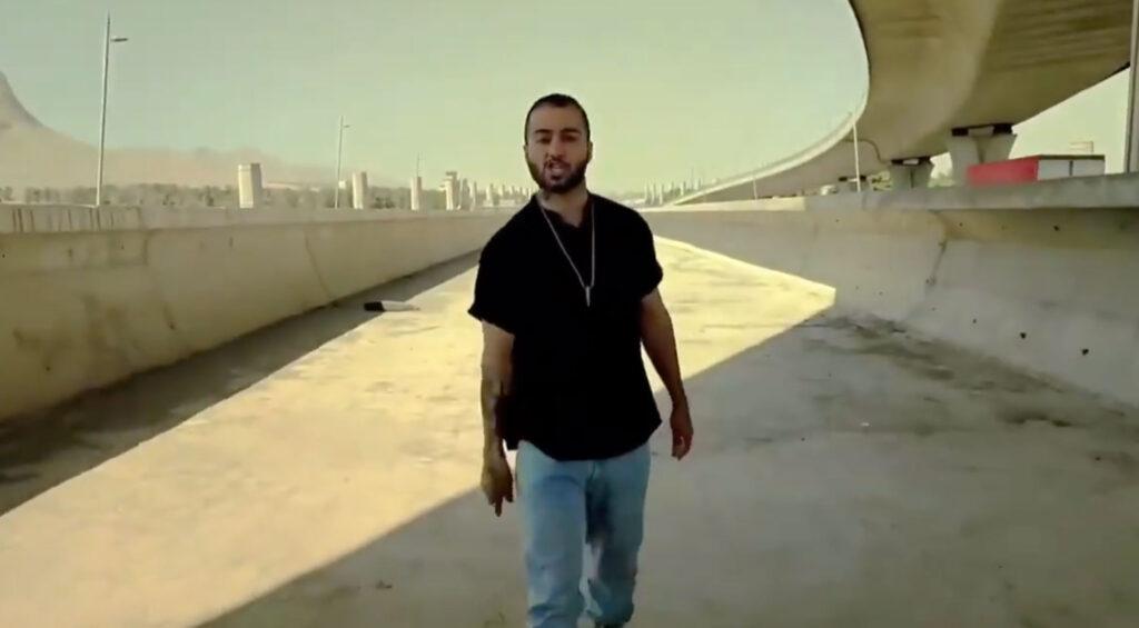 Captura de pantalla de la canción. "Aquí está el campo de batalla," del rapero iraní Tamooj Salehi.