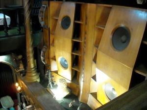 massive-wooden-speakers